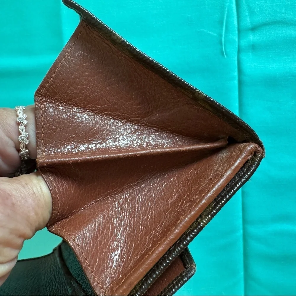 Louis Vuitton Double. Snap Monogram Wallet